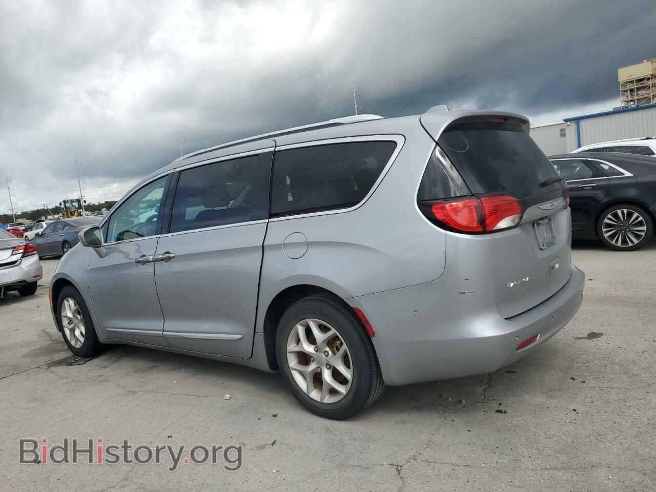 2019 CHRYSLER PACIFICA - VIN: 2C4RC1EG2KR551033 - Photo 2