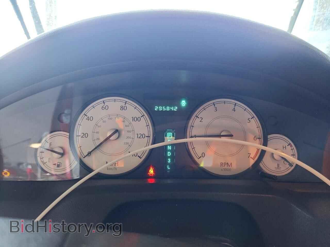 2007 CHRYSLER 300 - VIN: 2C3KA43R17H702555 - Фото 9