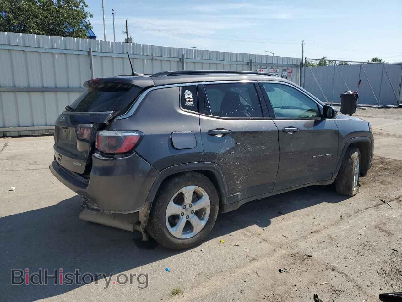 2019 JEEP COMPASS - VIN: 3C4NJCBB3KT679481 - Фото 3