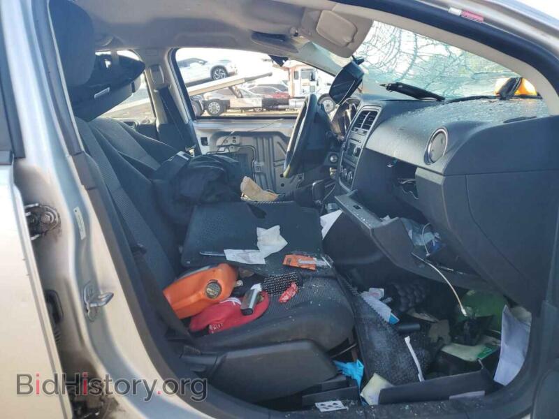 2011 Dodge CALIBER (VIN 1B3CB5HA4BD196183) — photo 7 of 12