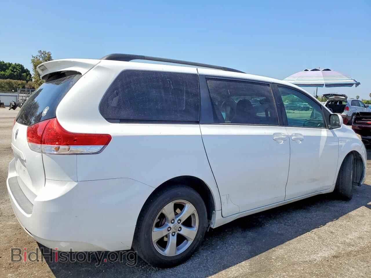 2011 TOYOTA SIENNA - VIN: 5TDKK3DC4BS049095 - Photo 3