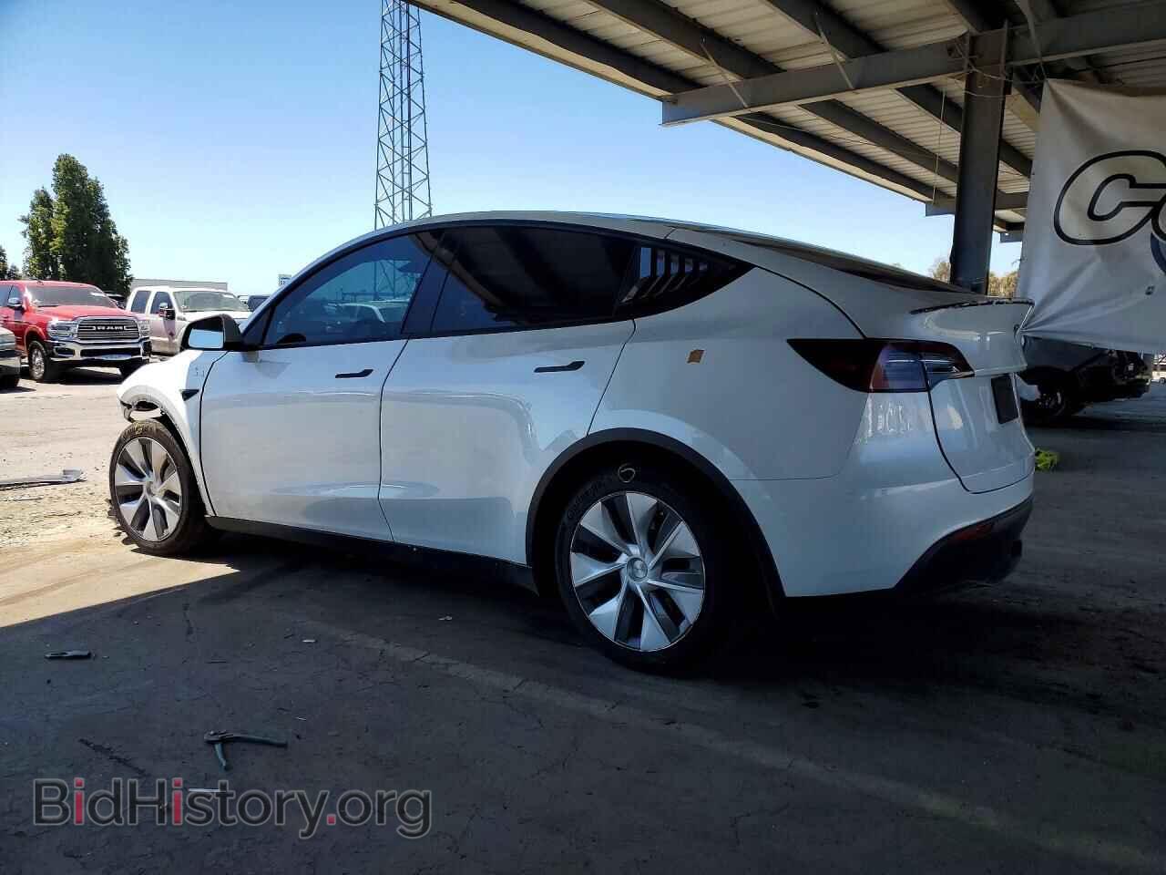 2023 TESLA MODEL Y - VIN: 7SAYGDEE7PF620207 - Photo 2