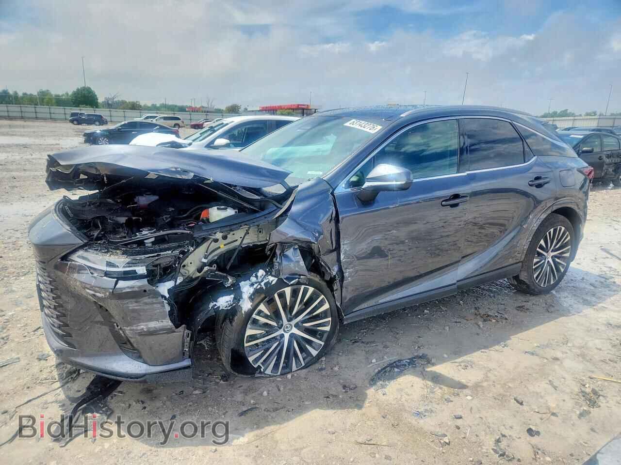 Фотография 2T2BBMCA4TC138841 - LEXUS UNKNOWN 2026