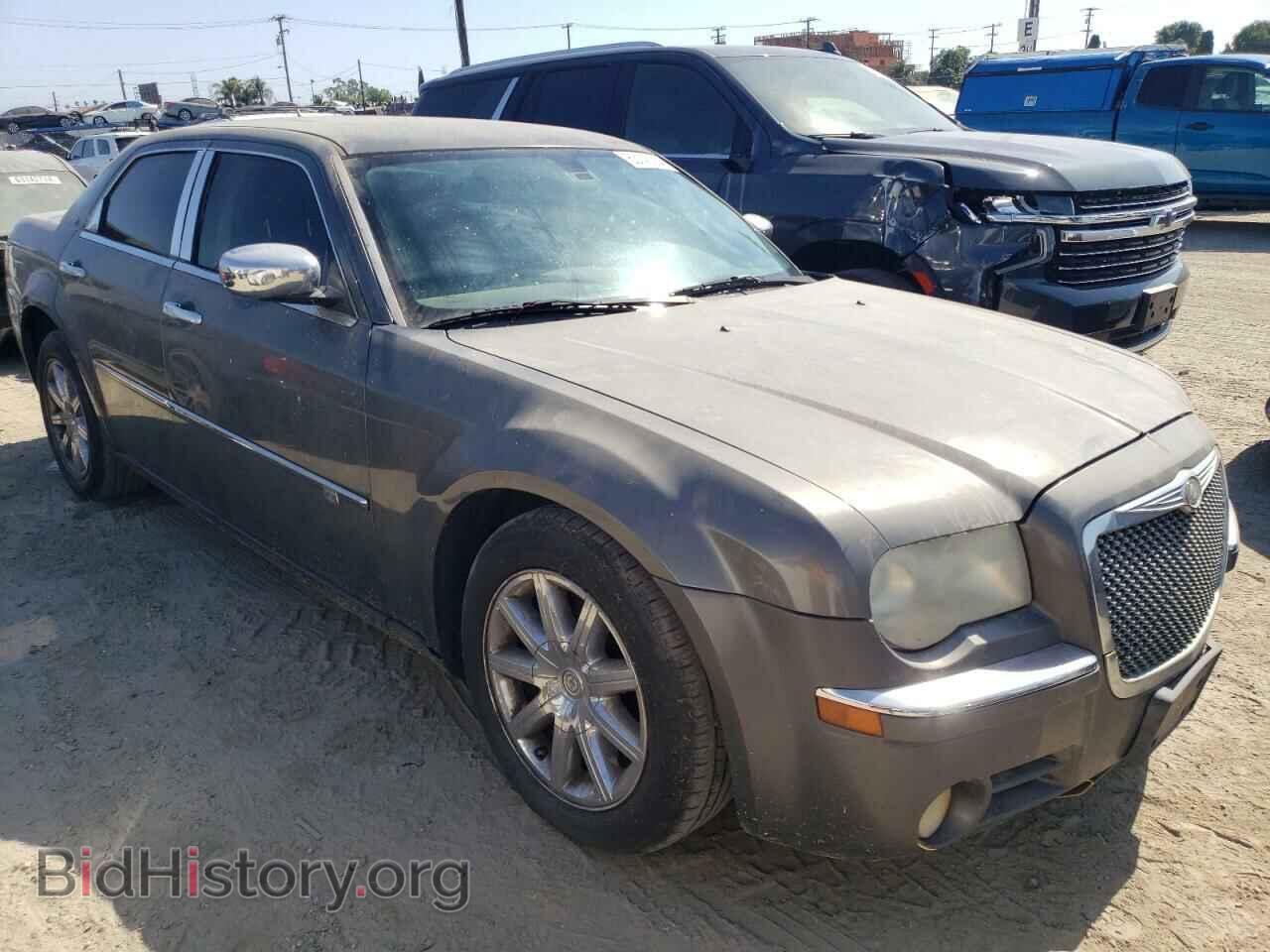 2008 CHRYSLER 300 - VIN: 2C3KA63H18H133081 - Фото 4