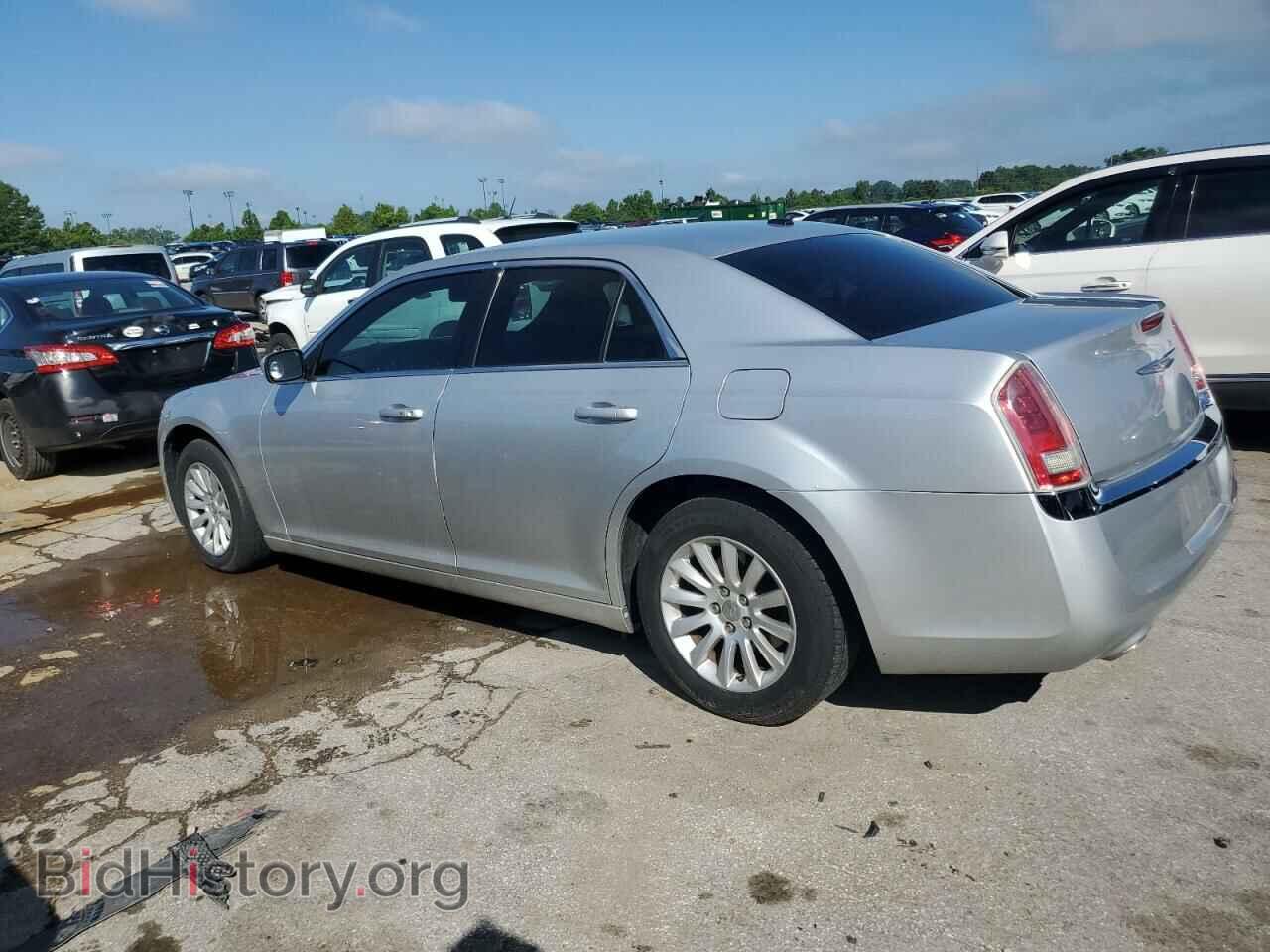 2012 CHRYSLER 300 - VIN: 2C3CCAAG2CH217009 - Фото 2