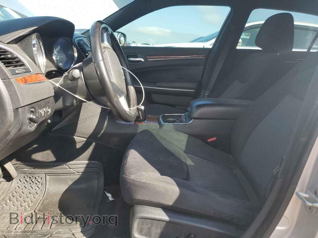 2012 CHRYSLER 300 - VIN: 2C3CCAAG2CH217009 - Фото 7