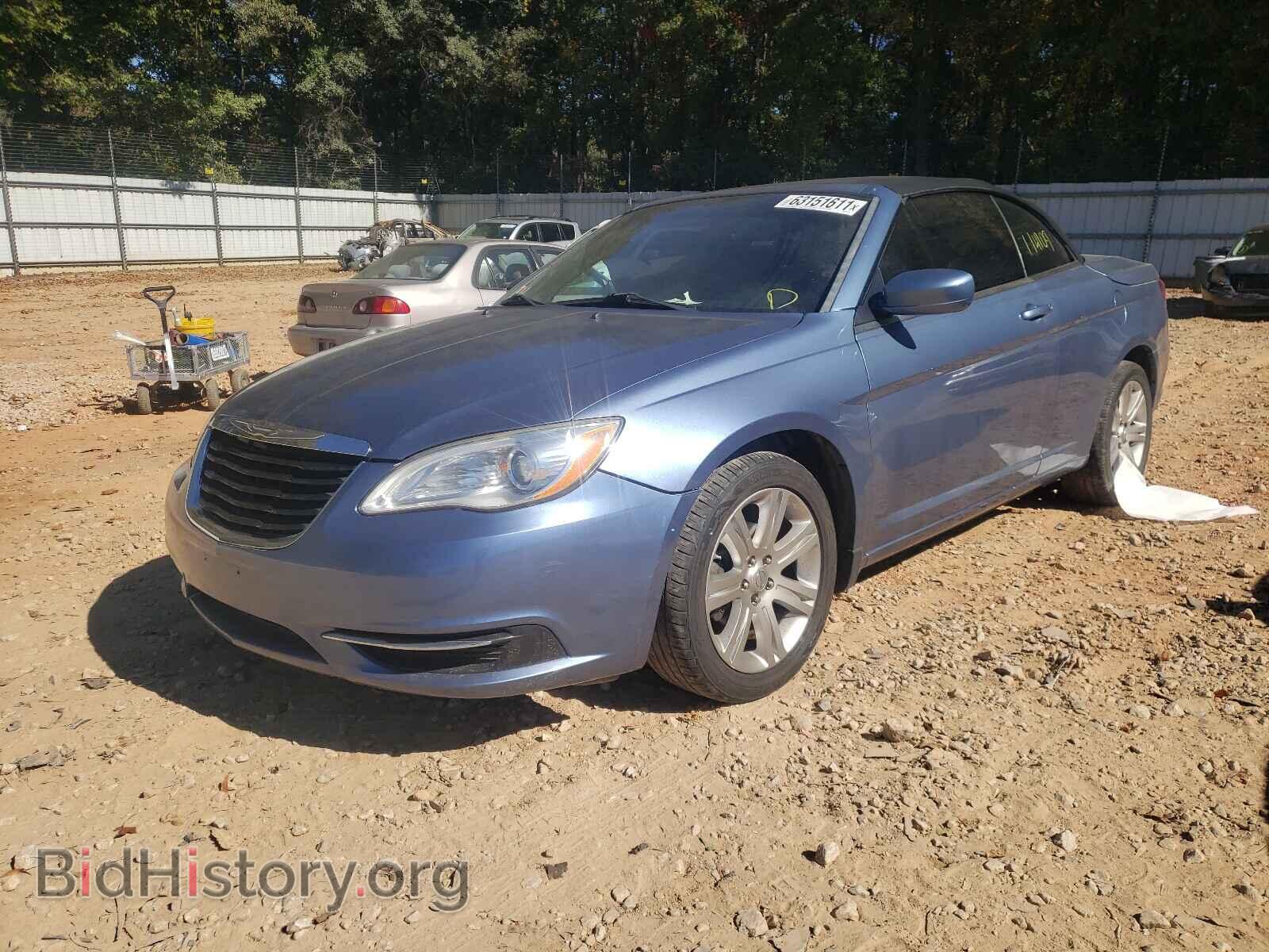 2011 CHRYSLER 200 - VIN: 1C3BC2EG3BN624631 - Фото 2