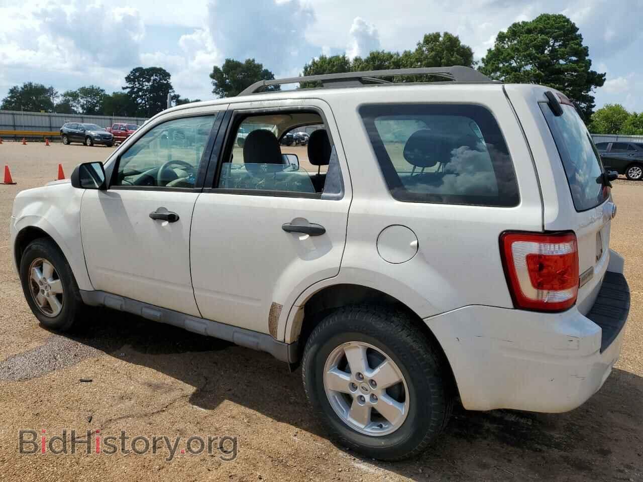2009 FORD ESCAPE - VIN: 1FMCU02769KB80321 - Фото 2
