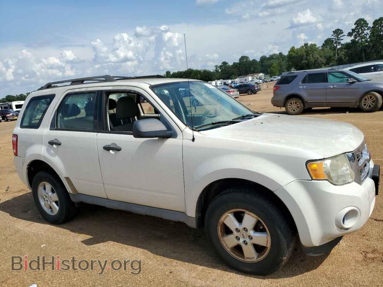 2009 FORD ESCAPE - VIN: 1FMCU02769KB80321 - Фото 4