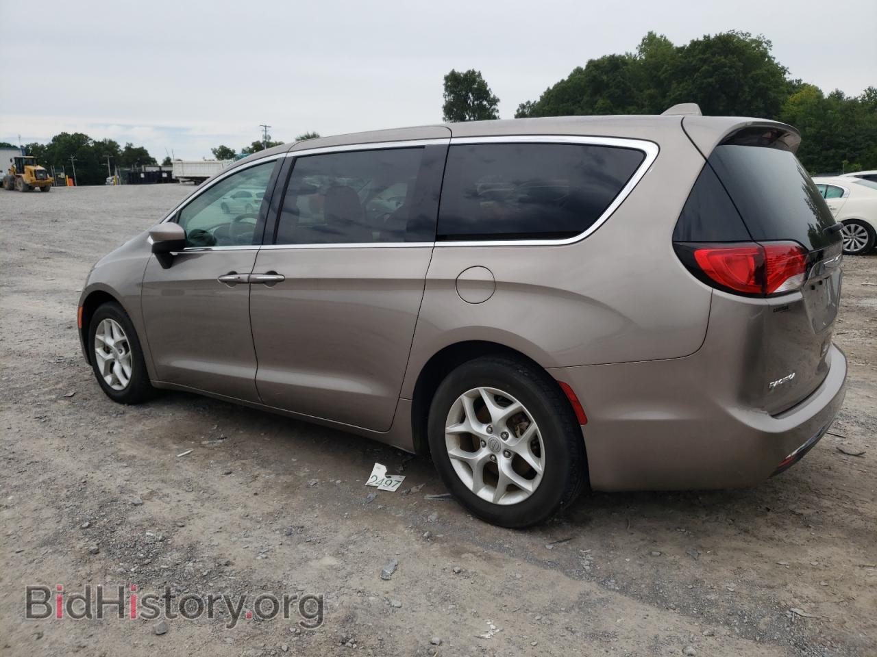 2017 CHRYSLER PACIFICA - VIN: 2C4RC1BG8HR844576 - Photo 2