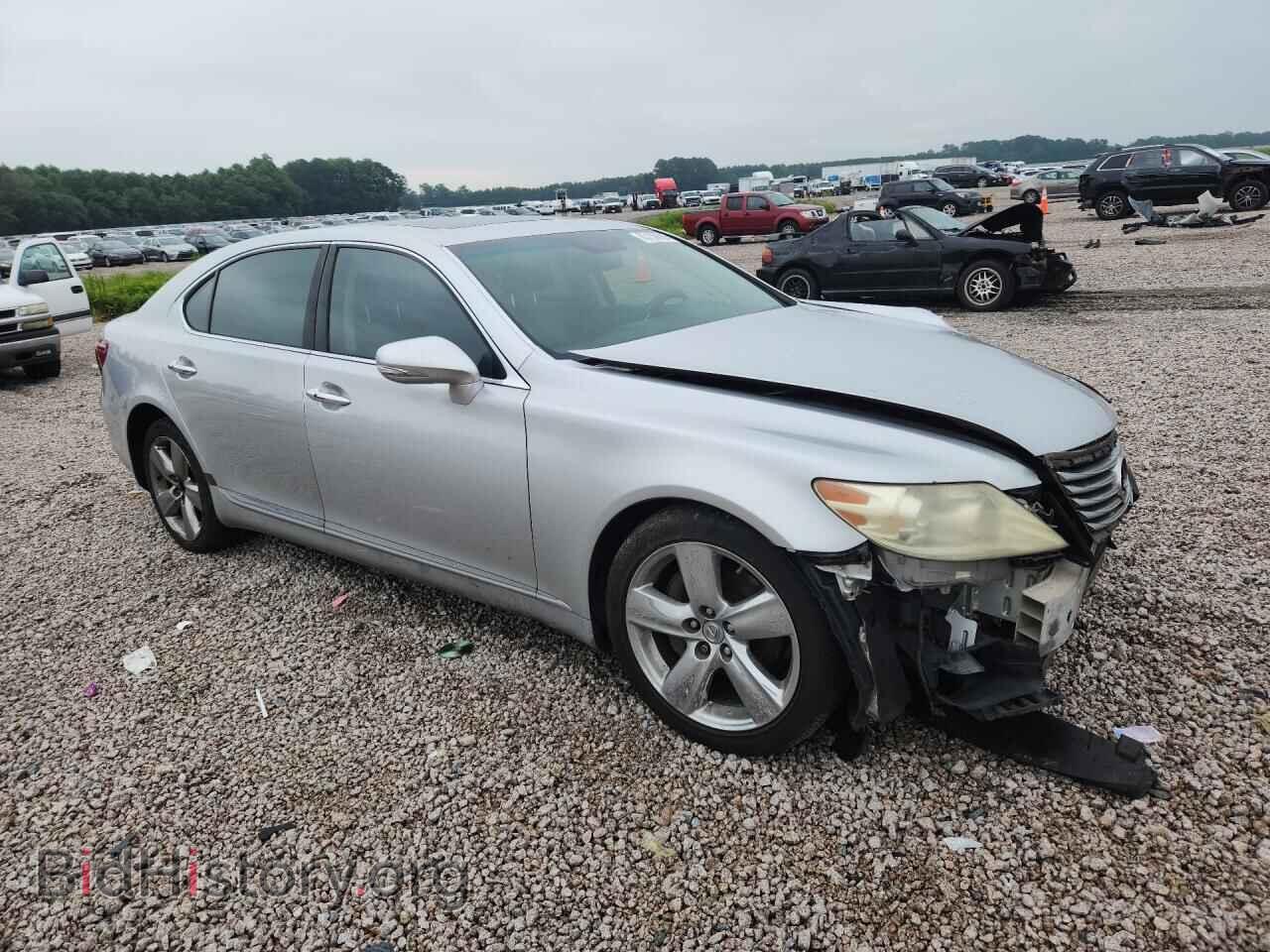 2011 LEXUS LS460 - VIN: JTHGL5EF0B5044343 - Photo 4