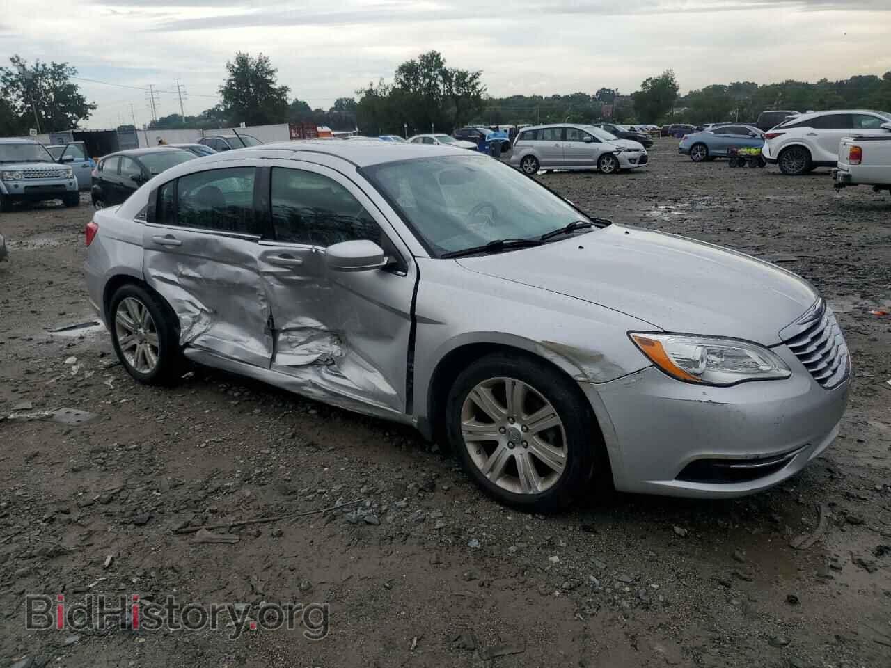 2012 CHRYSLER 200 - VIN: 1C3CCBBB7CN300340 - Фото 4