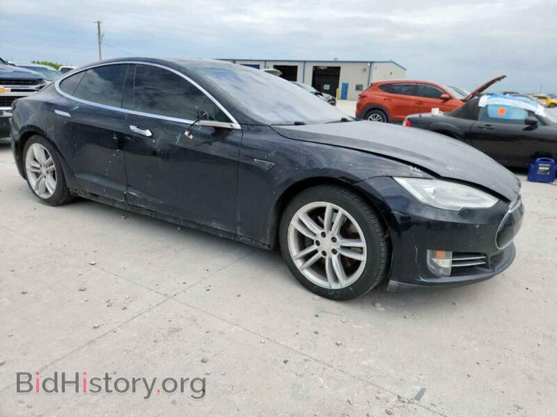 2016 Tesla MODEL S (VIN 5YJSA1E29GF122101) — фото 4 из 12