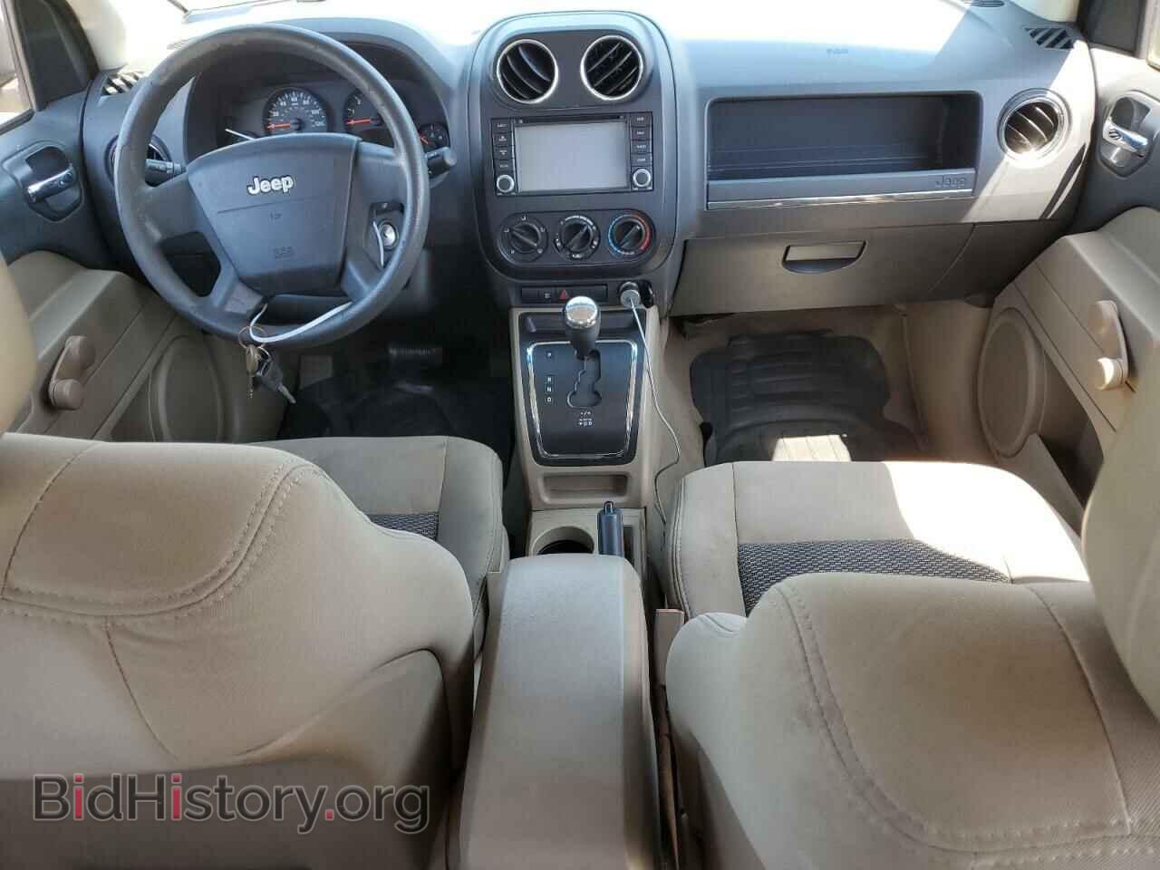 2009 JEEP COMPASS - VIN: 1J4FF47B99D102114 - Фото 8