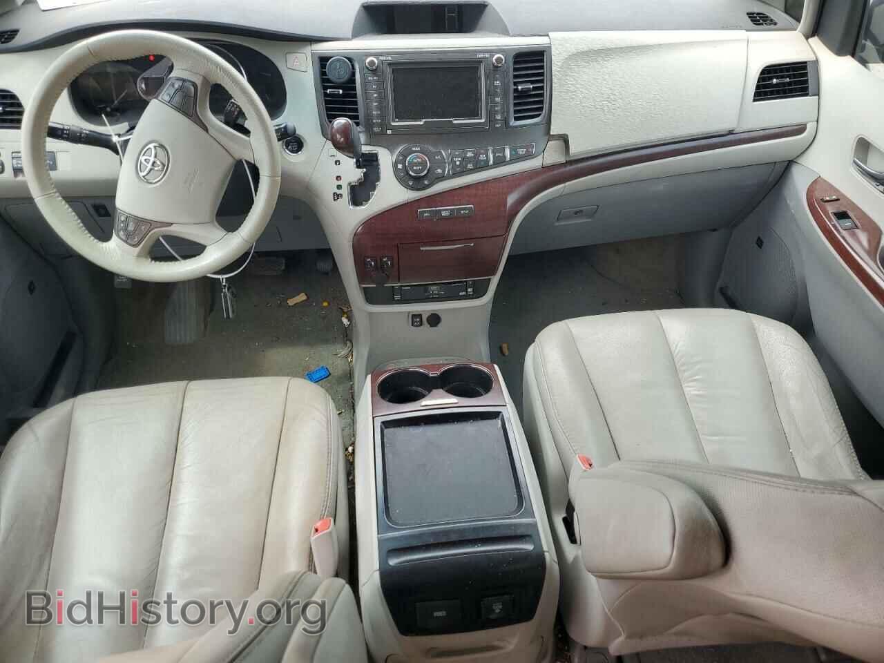 2011 TOYOTA All Models - VIN: 5TDYK3DC2BS158780 - Фото 8