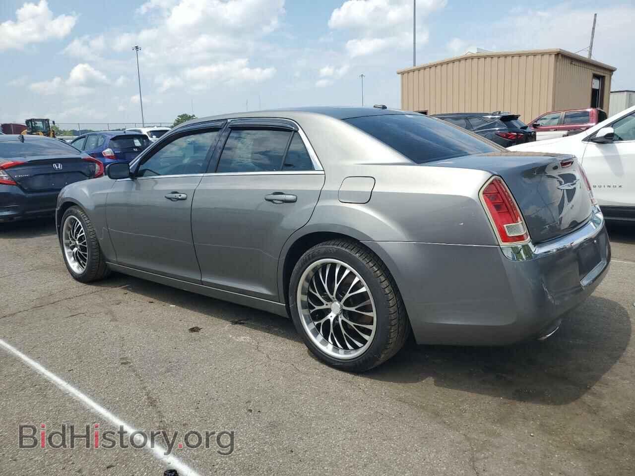 2012 CHRYSLER 300 - VIN: 2C3CCAAG0CH228963 - Фото 2