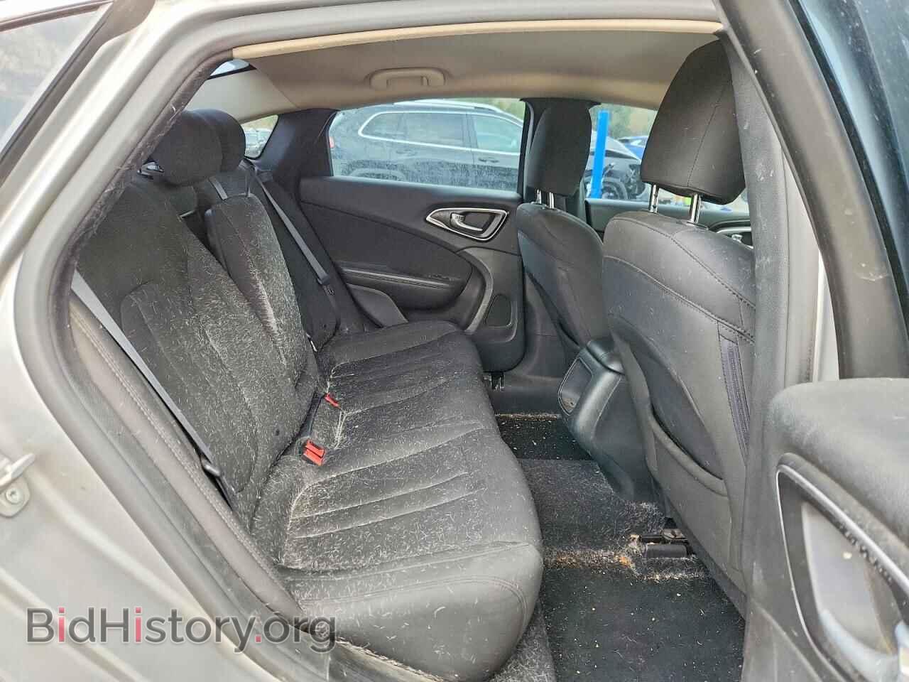 2016 CHRYSLER 200 - VIN: 1C3CCCAB2GN165345 - Photo 10