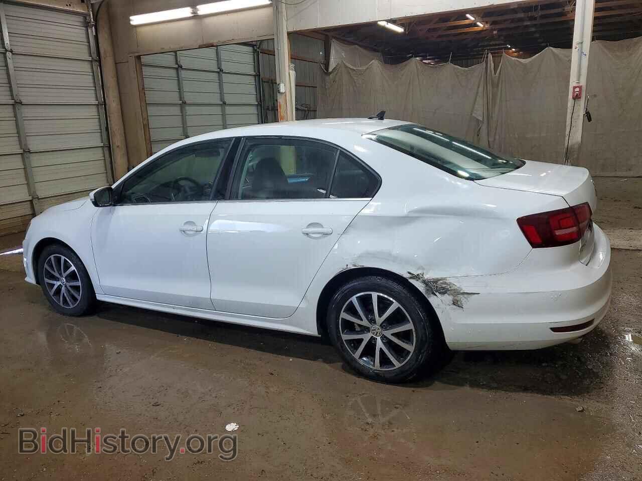 2017 VOLKSWAGEN JETTA - VIN: 3VWDB7AJ2HM295720 - Photo 2