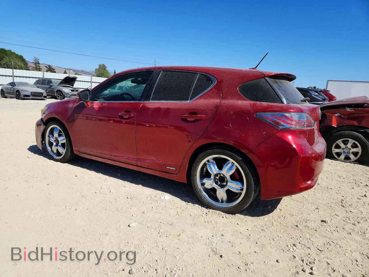 2013 LEXUS CT 200 - VIN: JTHKD5BH1D2131492 - Photo 2