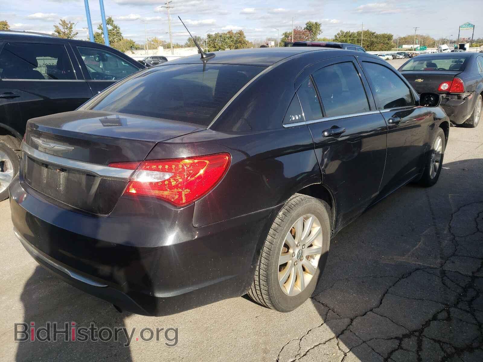 2011 CHRYSLER 200 - VIN: 1C3BC1FBXBN520747 - Фото 4