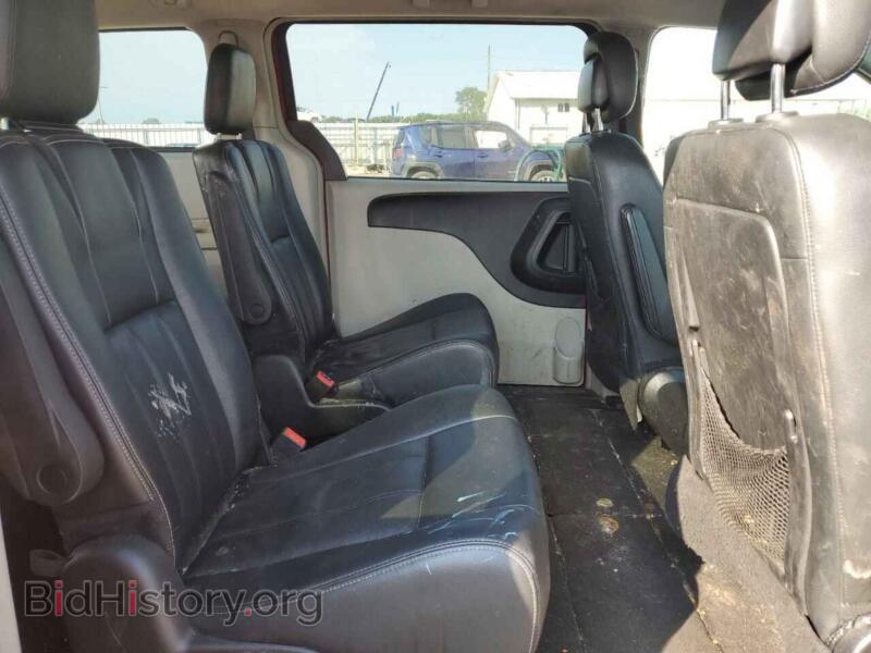2016 Chrysler MINIVAN (VIN 2C4RC1BG1GR141772) — photo 11 of 13