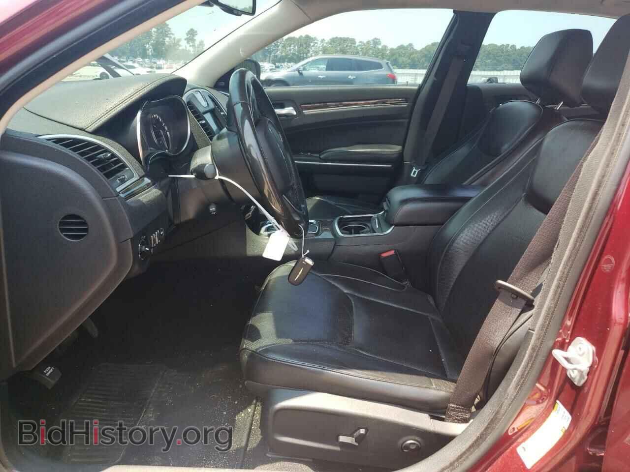2019 CHRYSLER 300 - VIN: 2C3CCAEG0KH631267 - Фото 7