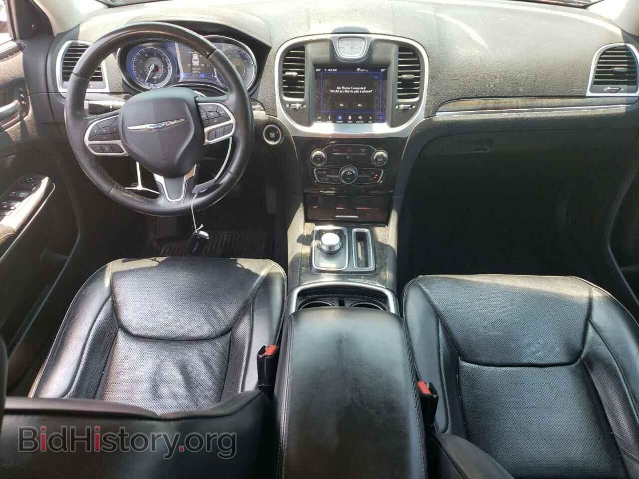 2019 CHRYSLER 300 - VIN: 2C3CCAEG0KH631267 - Фото 8