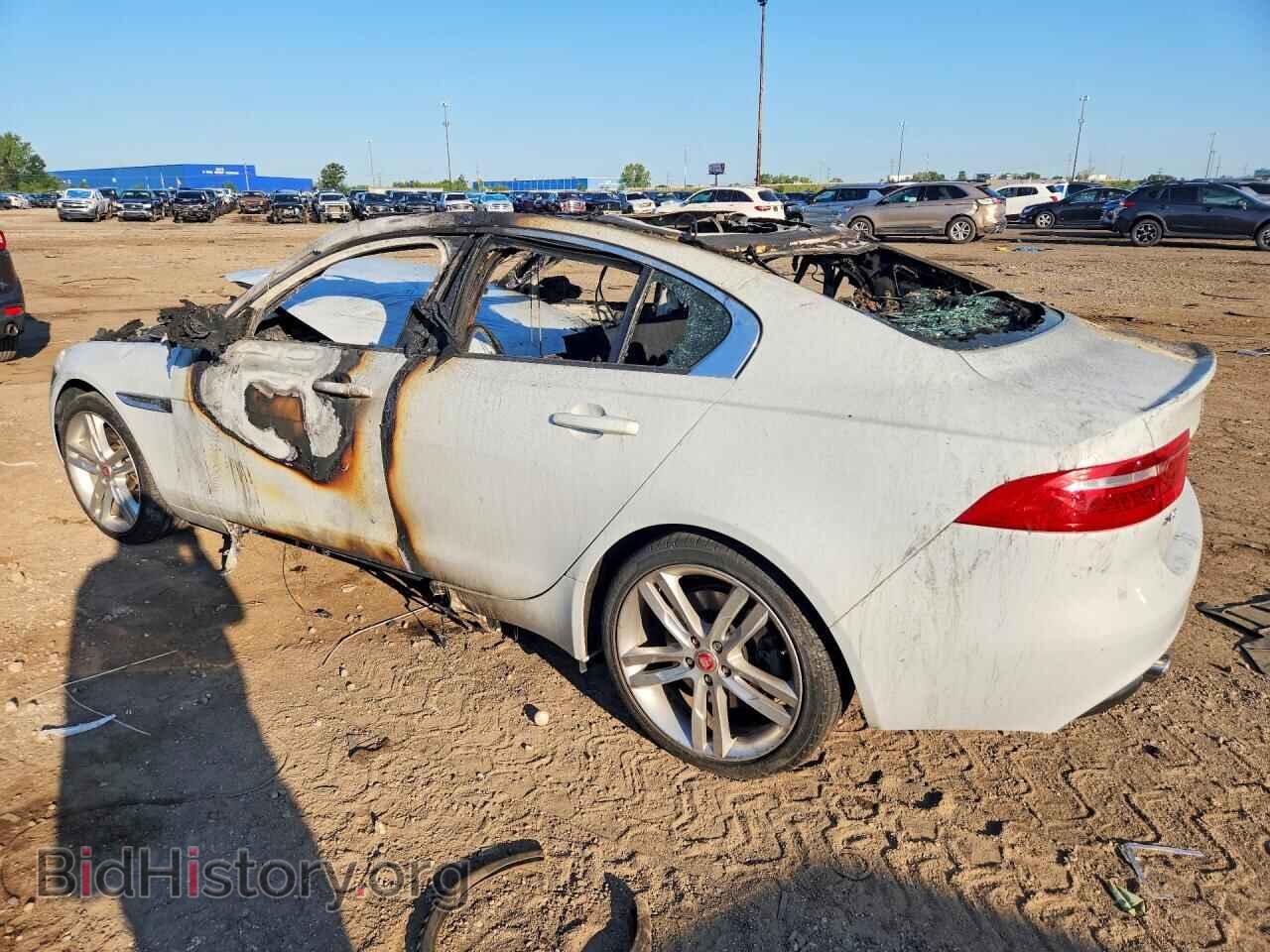 2017 JAGUAR XE - VIN: SAJAJ4BV2HA976290 - Photo 2