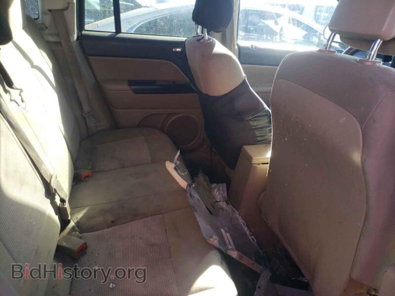 2012 Jeep COMPASS (VIN 1C4NJDBB0CD567704) — photo 6 of 10