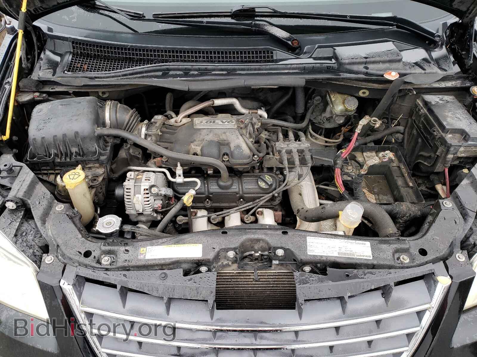 2008 CHRYSLER MINIVAN - VIN: 2A8HR54P78R104122 - Фото 7
