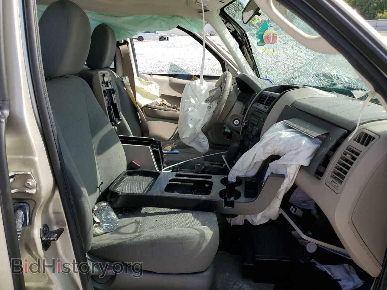 2011 FORD ESCAPE - VIN: 1FMCU0C73BKC41371 - Photo 5