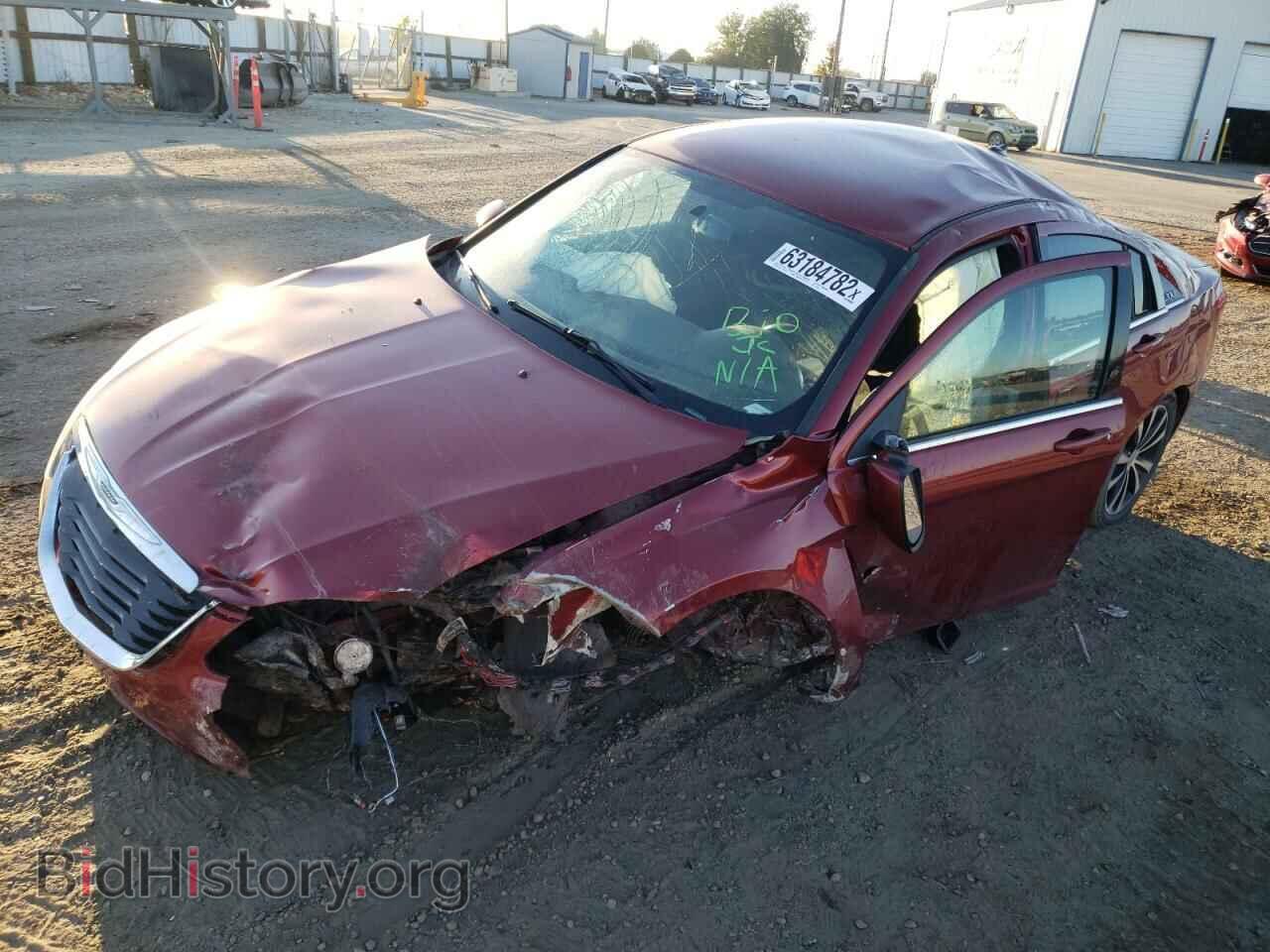 2013 CHRYSLER 200 - VIN: 1C3CCBBG1DN737988 - Фото 2