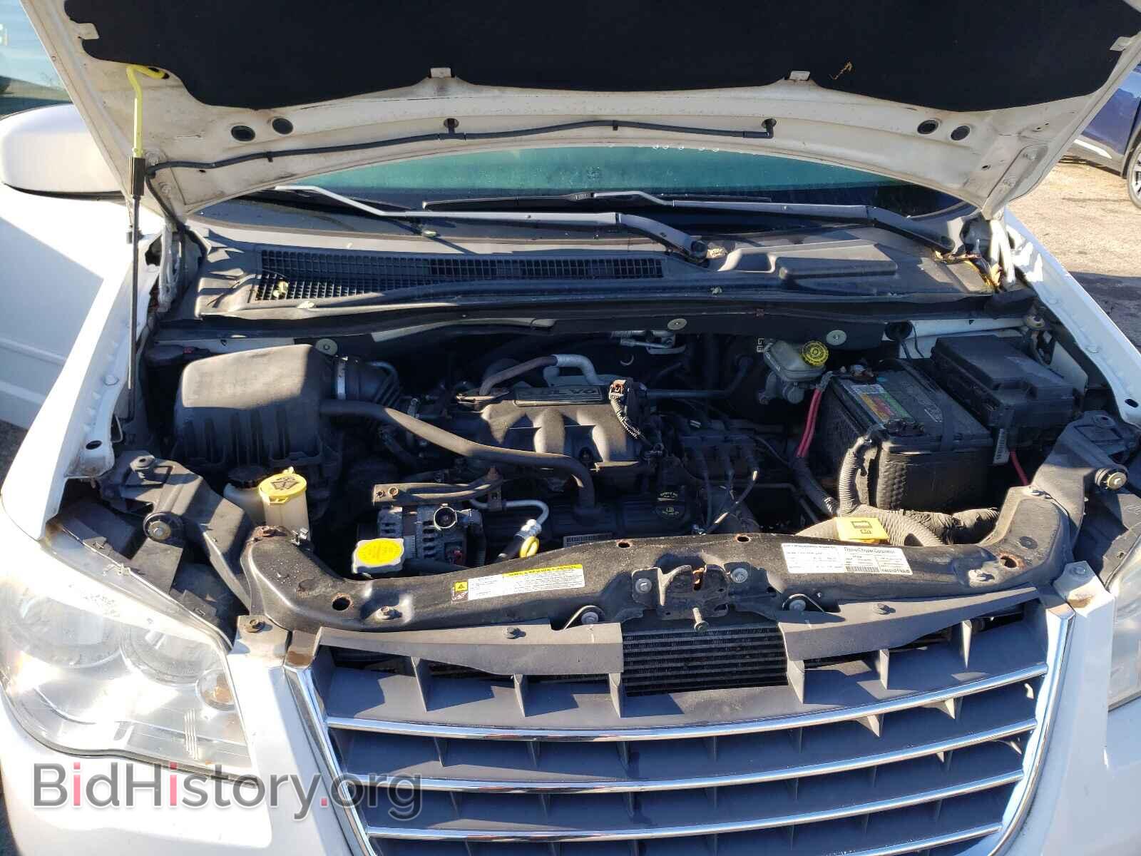 2008 CHRYSLER MINIVAN - VIN: 2A8HR54P08R759187 - Фото 7