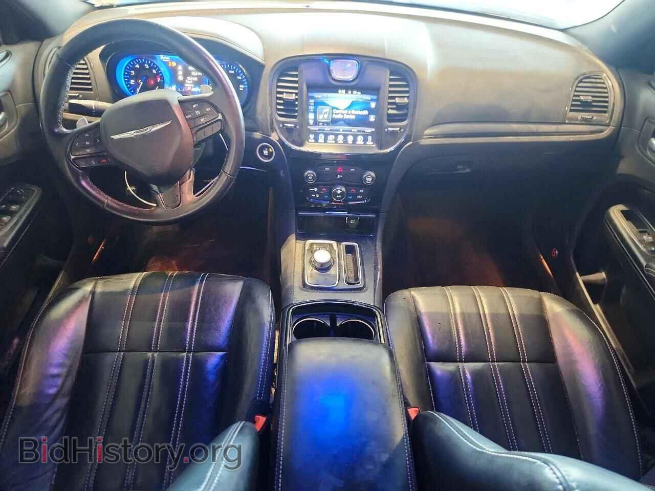 2016 CHRYSLER 300 - VIN: 2C3CCAGG1GH136385 - Photo 8