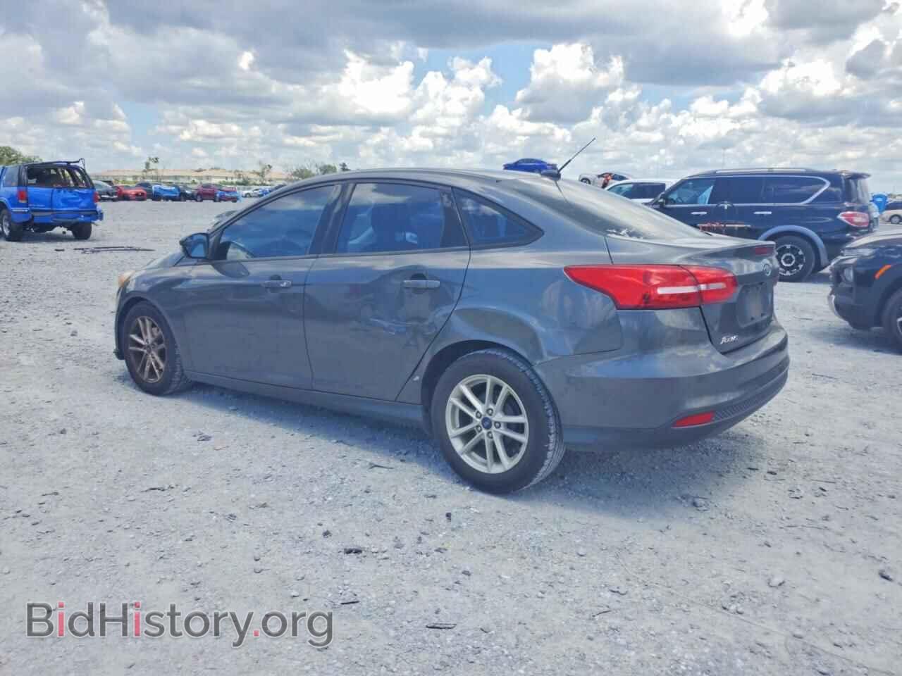 2017 FORD FOCUS - VIN: 1FADP3F25HL302195 - Фото 2
