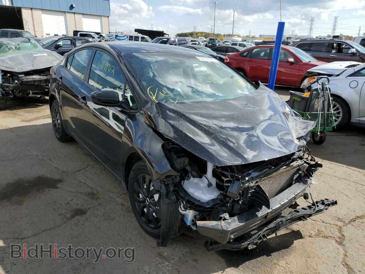 Фотография 3KPFK4A76HE063453 - KIA FORTE 2017