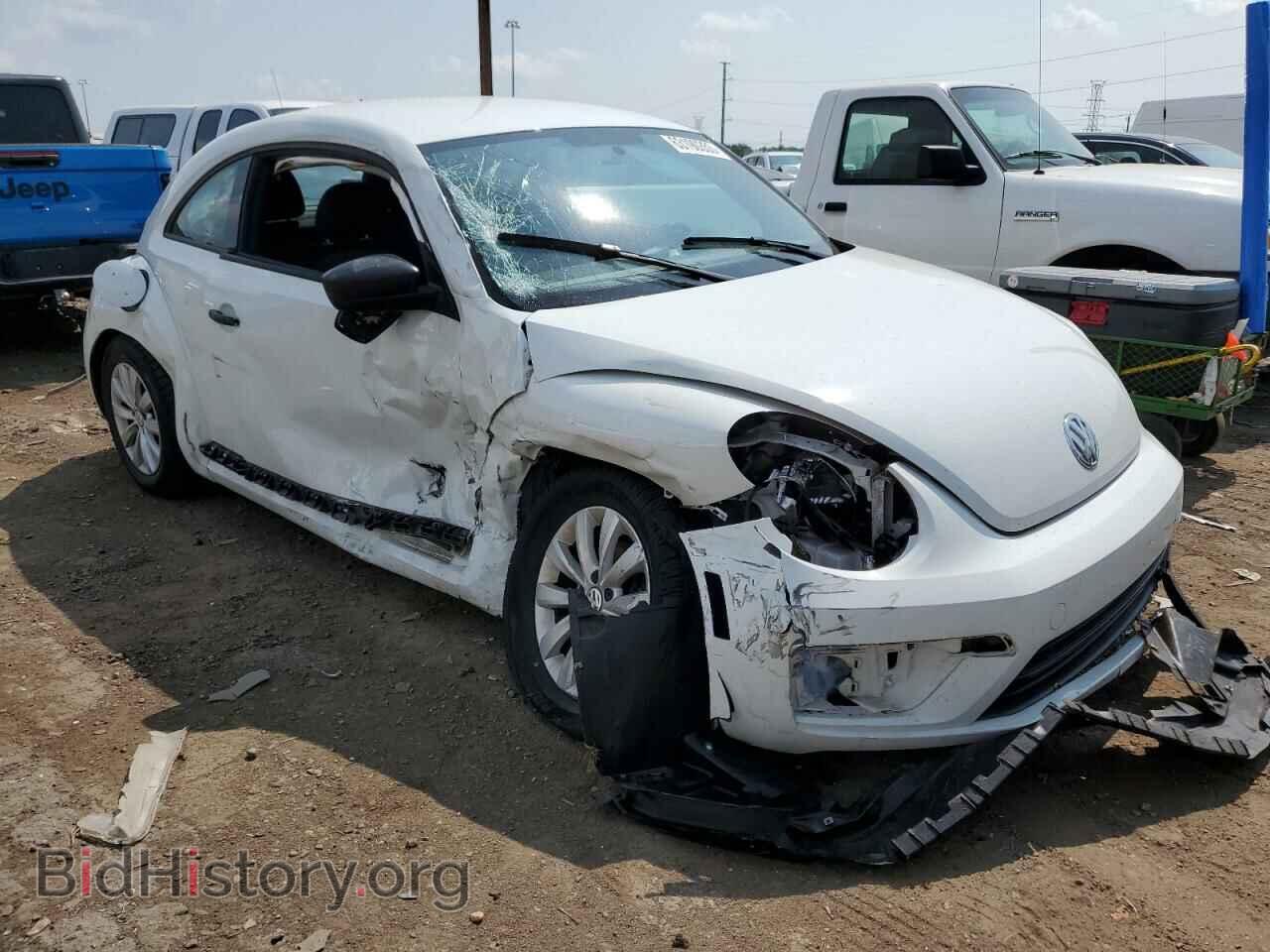 2018 VOLKSWAGEN BEETLE - VIN: 3VWFD7AT6JM714498 - Фото 4