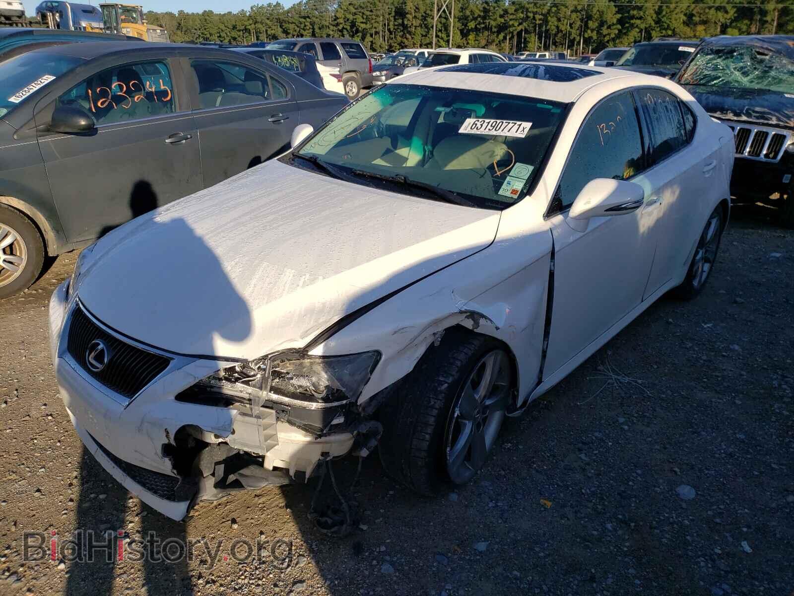 2011 LEXUS IS - VIN: JTHBF5C27B5144926 - Фото 2