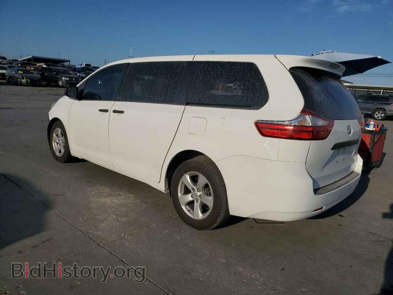 2017 TOYOTA All Models - VIN: 5TDZZ3DC4HS774019 - Фото 2