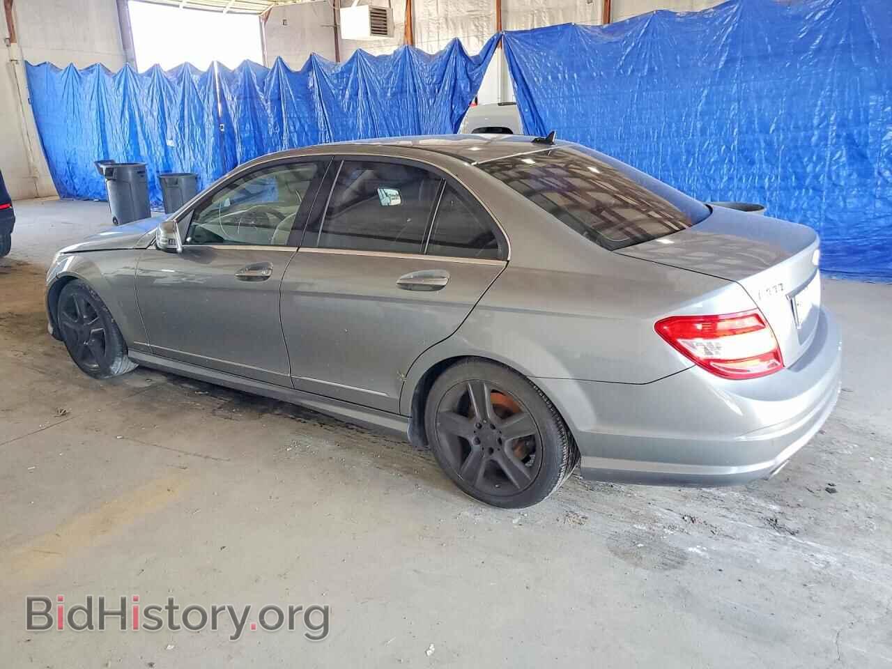2011 MERCEDES-BENZ C-CLASS - VIN: WDDGF8BB2BF537632 - Фото 2