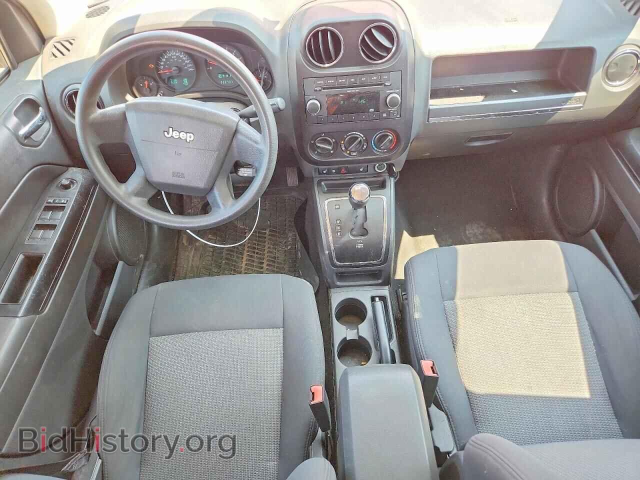 2009 JEEP COMPASS - VIN: 1J8FT47B39D211322 - Photo 8