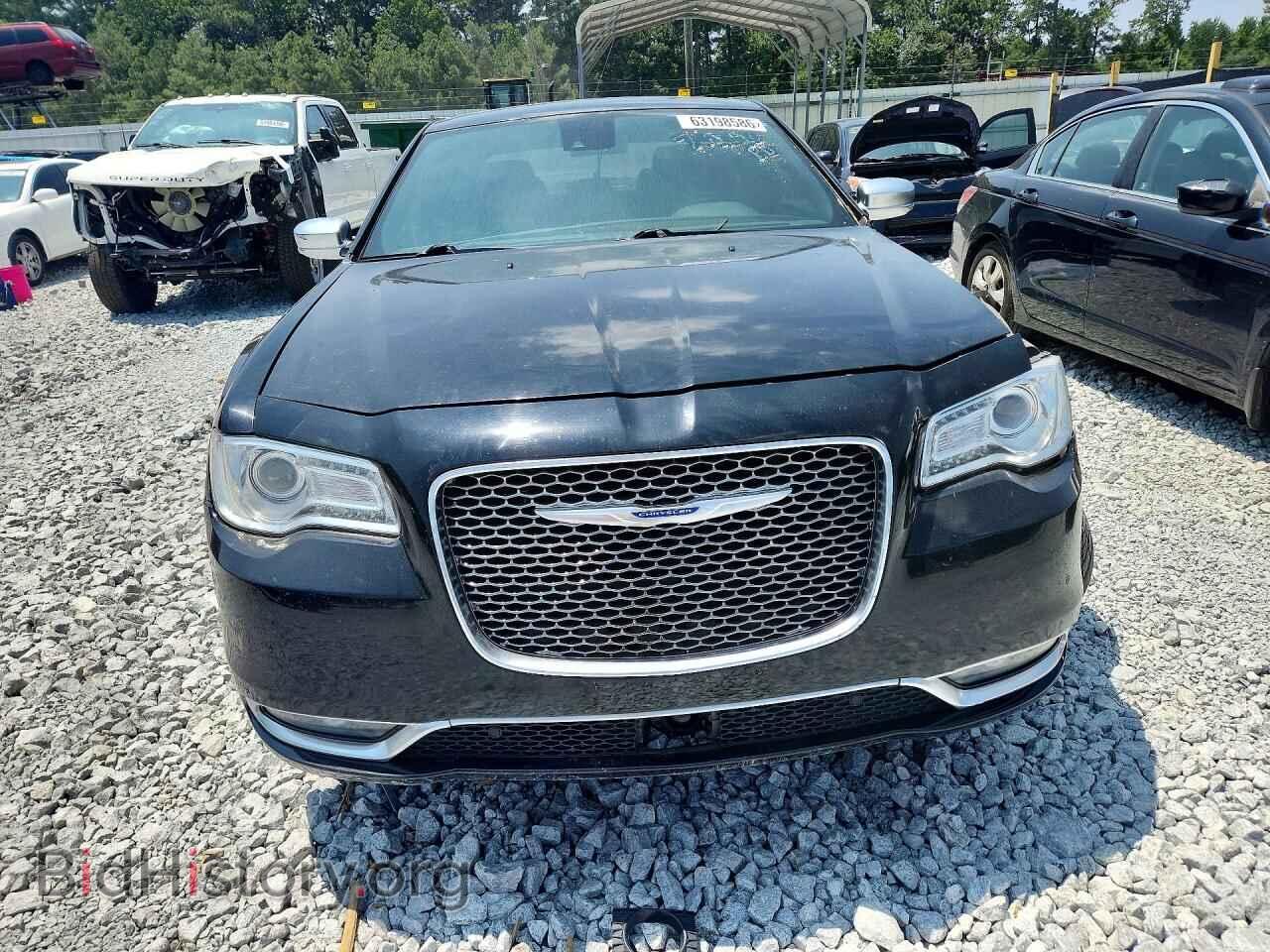 2019 CHRYSLER 300 - VIN: 2C3CCAPT8KH565254 - Фото 5
