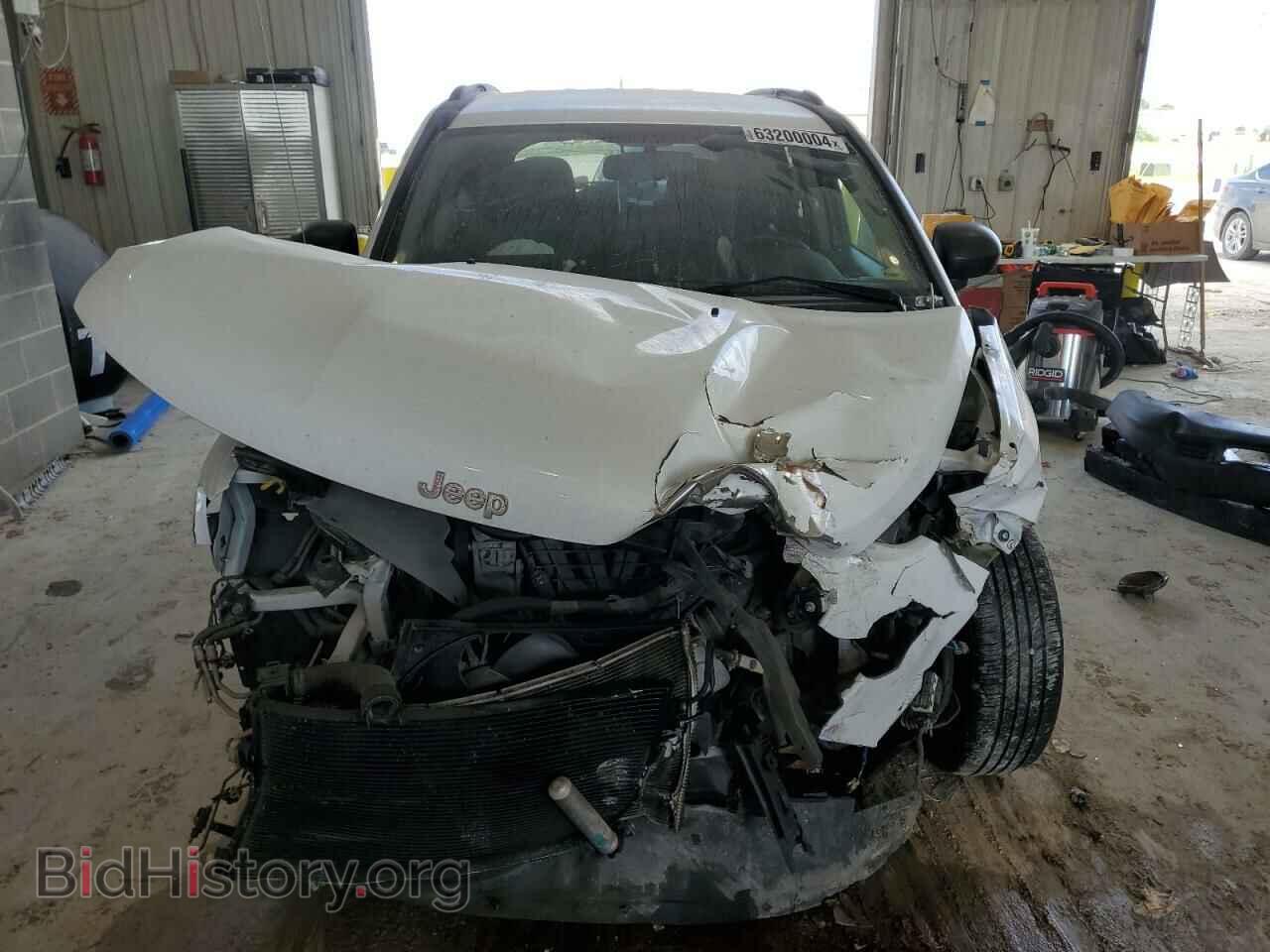 2014 JEEP COMPASS - VIN: 1C4NJCBBXED533377 - Фото 5