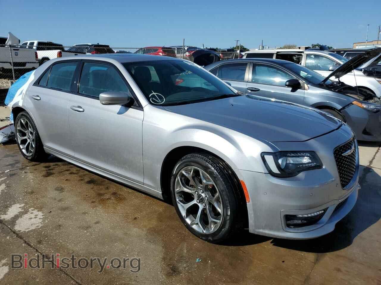 2018 CHRYSLER 300 - VIN: 2C3CCABG2JH243847 - Фото 4
