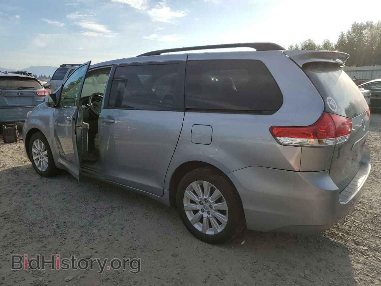 2012 TOYOTA All Models - VIN: 5TDDK3DC6CS048640 - Фото 2