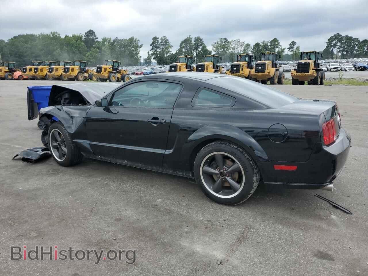 2008 FORD MUSTANG - VIN: 1ZVHT82H285192125 - Фото 2