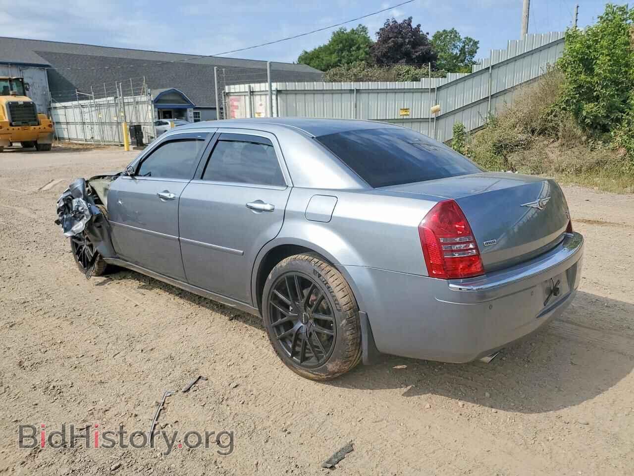 2006 CHRYSLER 300 - VIN: 2C3LK63H56H277411 - Фото 2