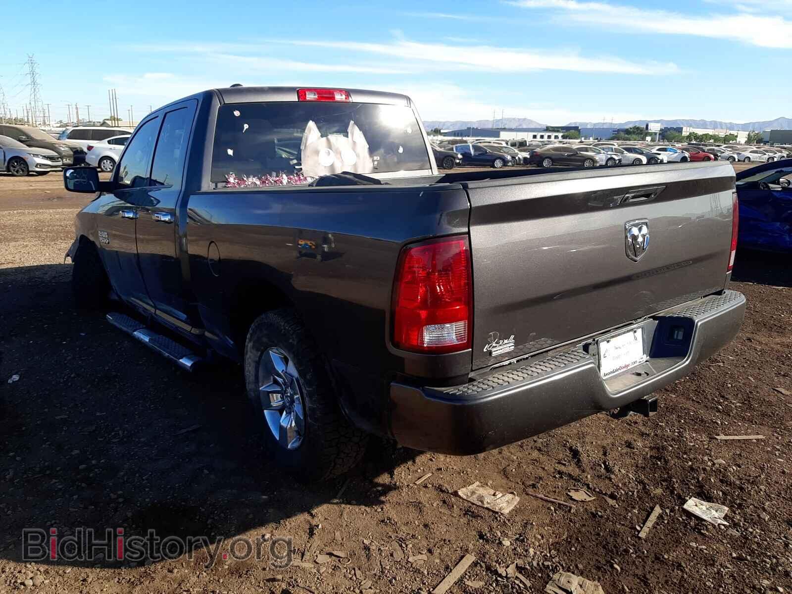2018 RAM 1500 - VIN: 1C6RR6FG7JS229633 - Photo 3