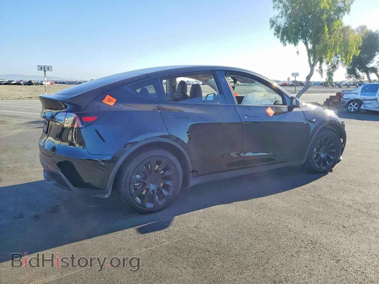 2024 TESLA MODEL Y - VIN: 7SAYGDED3RF052693 - Фото 3