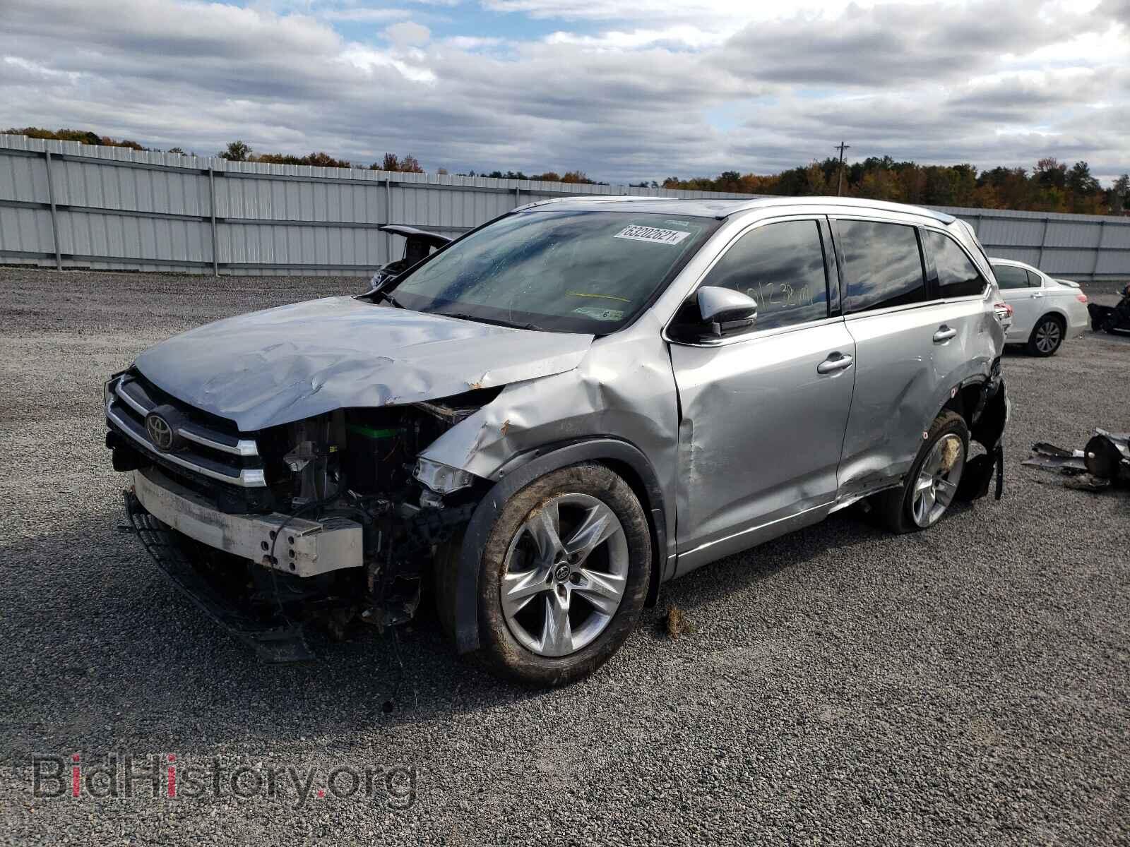 2018 TOYOTA HIGHLANDER - VIN: 5TDDZRFH8JS848621 - Фото 2
